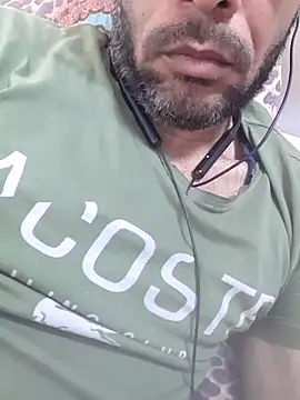 Snapshot of akramali40yo chatting on December 2, 2025, 10:38 pm akramali40yo online show from December 2, 2025, 10:38 pm