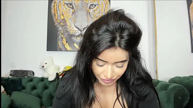 Snapshot of AnnaKarin chatting on February 25, 2025, 11:00 pm AnnaKarin online show from February 25, 2025, 11:00 pm