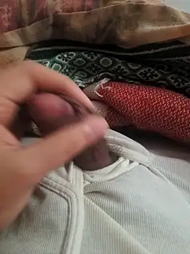 Ummfuss1 online show from January 9, 2025, 1:24 pm