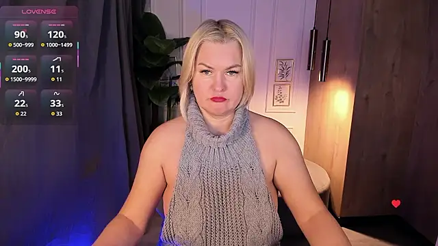 YolandaKiss online show from February 3, 2026, 8:14 pm