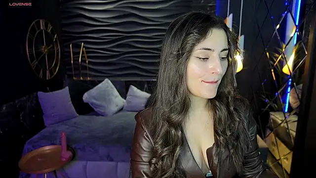 Snapshot of KylieMellow chatting on February 3, 2025, 12:25 pm KylieMellow online show from February 3, 2025, 12:25 pm