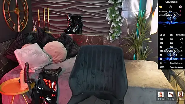 KylieMellow online show from January 12, 2026, 1:16 pm