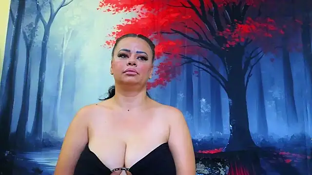 ElizabethEven online show from October 4, 2025, 8:18 pm