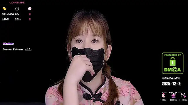 Snapshot of melia_Z chatting on December 2, 2025, 10:53 am melia Z online show from December 2, 2025, 10:53 am