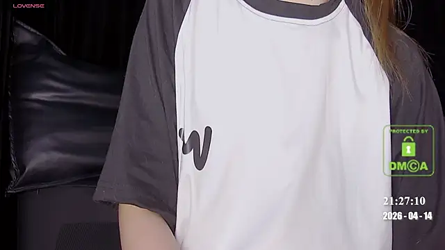 melia Z online show from April 14, 2026, 1:28 pm