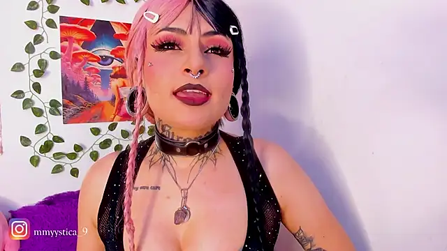 Snapshot of Rainnbow_ chatting on February 7, 2026, 5:00 am Rainnbow online show from February 7, 2026, 5:00 am