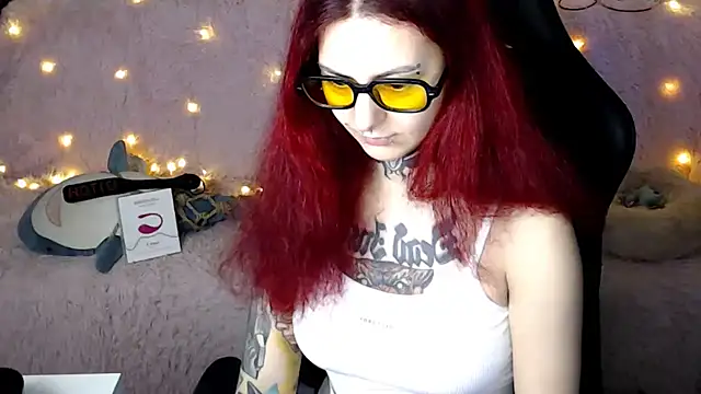Snapshot of Ginger_Stay chatting on March 15, 2025, 6:25 am Ginger Stay online show from March 15, 2025, 6:25 am