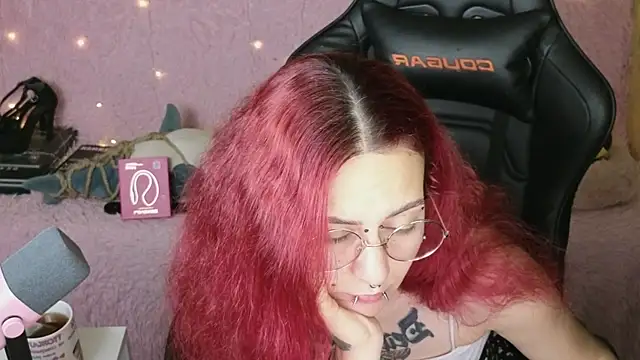 Snapshot of Ginger_Stay chatting on September 15, 2025, 11:16 pm Ginger Stay online show from September 15, 2025, 11:16 pm