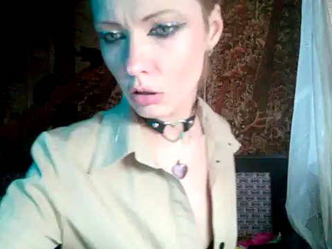 WildMissNiks online show from January 21, 2025, 1:22 pm