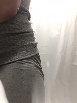 69RIPsta69 online show from February 20, 2025, 12:30 am