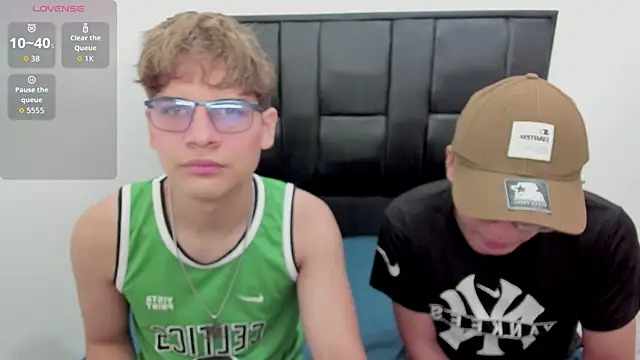 Snapshot of javieryalejandro chatting on October 21, 2025, 1:01 pm javieryalejandro online show from October 21, 2025, 1:01 pm