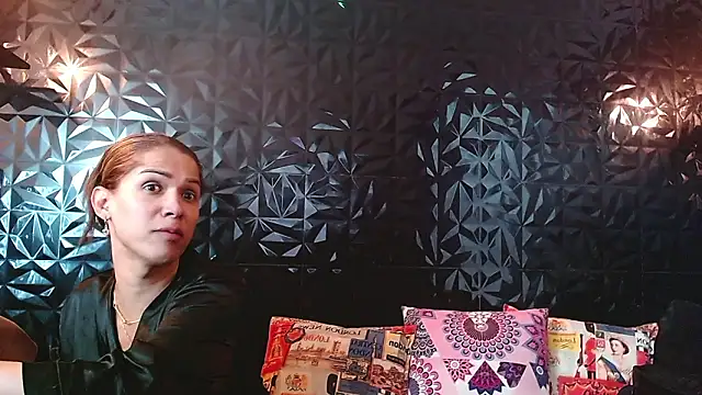 PINK  LOLA1 online show from February 17, 2026, 10:27 pm