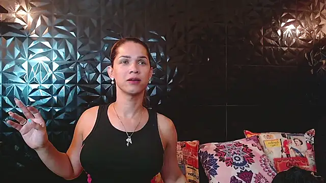 Snapshot of PINK__LOLA1 chatting on April 22, 2026, 2:58 am PINK LOLA1 online show from April 22, 2026, 2:58 am