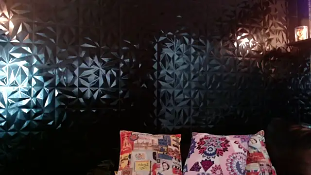 Snapshot of PINK__LOLA1 chatting on May 1, 2026, 11:42 pm PINK LOLA1 online show from May 1, 2026, 11:42 pm