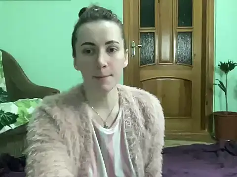 AngelTough20 online show from November 4, 2025, 11:37 pm