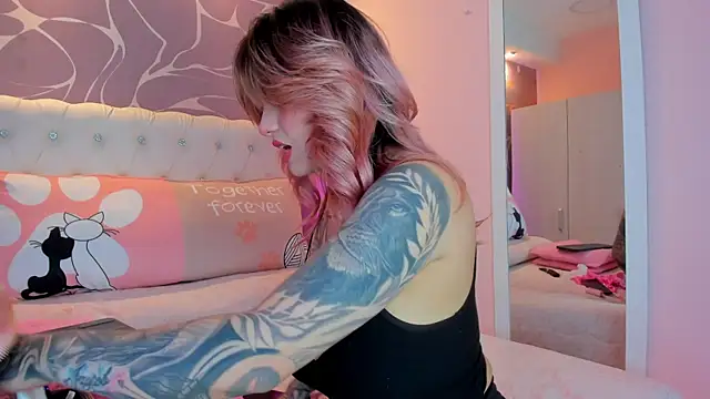 Snapshot of KeilaLovJack chatting on February 15, 2025, 2:15 am KeilaLovJack online show from February 15, 2025, 2:15 am