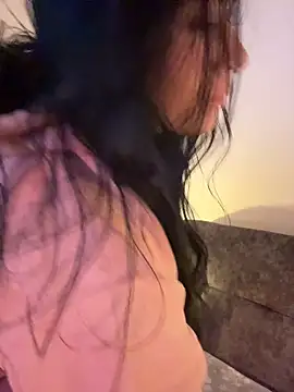 KallyMyller1 online show from April 16, 2026, 9:39 pm