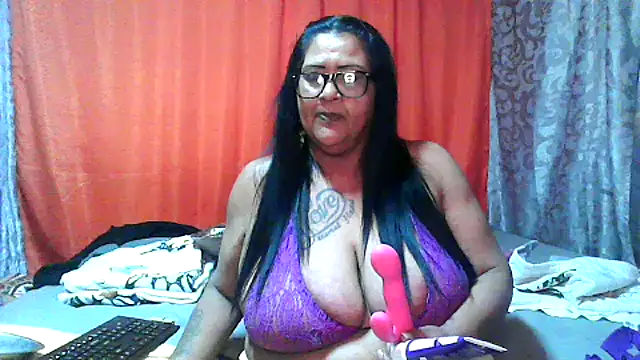 Snapshot of boobynatz chatting on September 18, 2025, 11:34 am boobynatz online show from September 18, 2025, 11:34 am