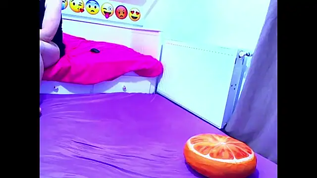 Snapshot of evehotty chatting on February 9, 2026, 8:02 pm evehotty online show from February 9, 2026, 8:02 pm