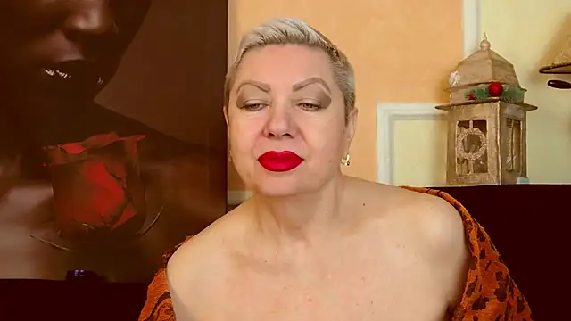 Snapshot of LadyPosh chatting on January 14, 2026, 12:22 pm LadyPosh online show from January 14, 2026, 12:22 pm