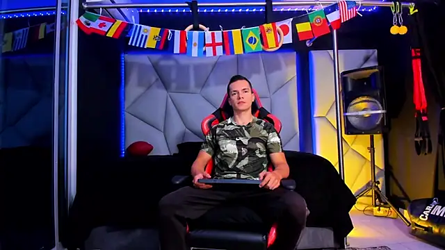 Aydenmiller96 online show from June 30, 2026, 12:39 pm