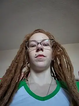 LucidLucy online show from March 17, 2025, 2:45 pm