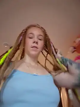 LucidLucy online show from October 15, 2025, 12:38 pm