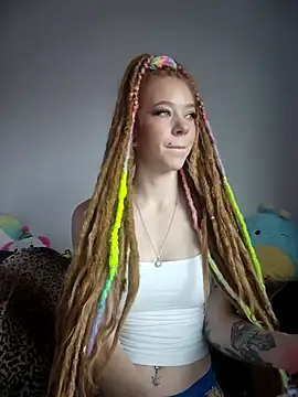 LucidLucy online show from November 27, 2025, 1:24 pm