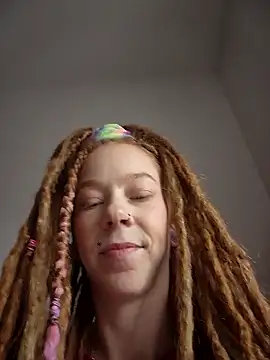 LucidLucy online show from March 6, 2026, 2:13 pm