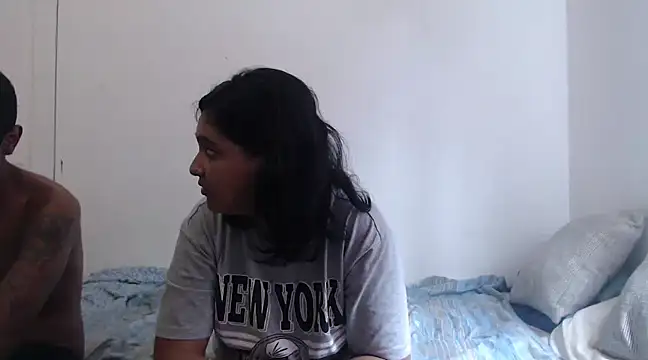Snapshot of Indianbloom- chatting on December 23, 2024, 11:14 am Indianbloom- online show from December 23, 2024, 11:14 am