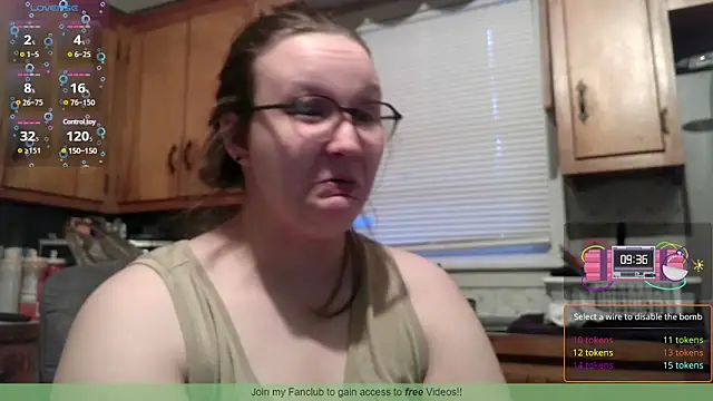 Snapshot of ZeTurtleMaster chatting on March 3, 2025, 11:56 pm ZeTurtleMaster online show from March 3, 2025, 11:56 pm