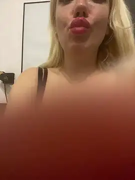 Snapshot of SofiaJoy chatting on February 13, 2026, 5:09 pm SofiaJoy online show from February 13, 2026, 5:09 pm