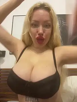 Snapshot of SofiaJoy chatting on February 19, 2026, 4:36 pm SofiaJoy online show from February 19, 2026, 4:36 pm