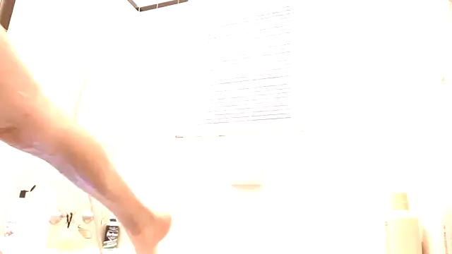 Snapshot of justinewe69 chatting on October 14, 2025, 12:11 am justinewe69 online show from October 14, 2025, 12:11 am