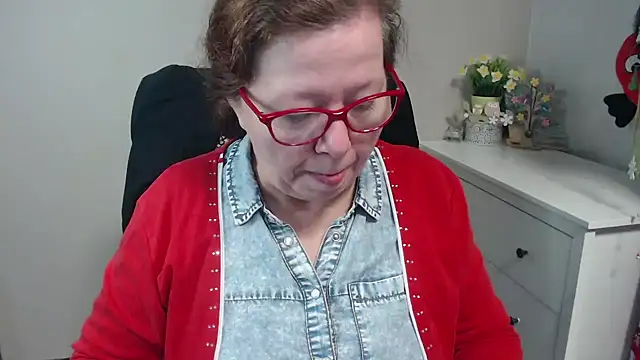 Adelewildx online show from February 4, 2025, 4:37 am