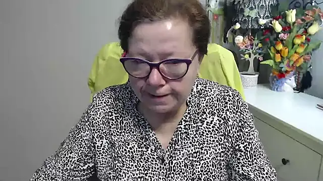 Adelewildx online show from March 10, 2026, 4:28 am