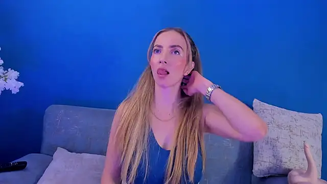 Snapshot of BellaMarieX chatting on November 7, 2025, 5:02 pm BellaMarieX online show from November 7, 2025, 5:02 pm