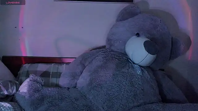 Eva Shameless online show from December 6, 2024, 7:34 pm