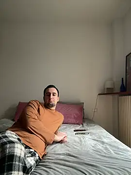 Snapshot of couplepenetration chatting on February 11, 2025, 2:02 pm couplepenetration online show from February 11, 2025, 2:02 pm