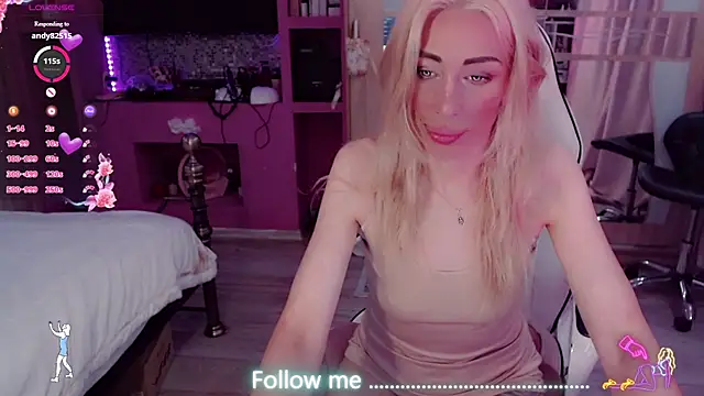 AnnieGOld  online show from July 11, 2026, 11:39 pm