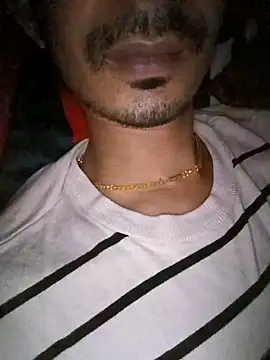 dreamtoungelick69 online show from December 5, 2024, 10:12 pm