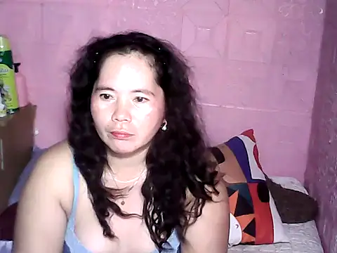 Snapshot of hotpusie_4u chatting on October 19, 2025, 2:07 pm hotpusie 4u online show from October 19, 2025, 2:07 pm