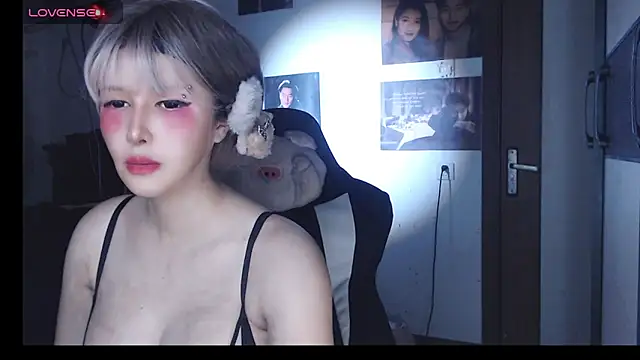 candy cola online show from November 1, 2025, 4:09 pm