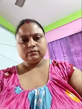 Snapshot of yourssoumi chatting on January 1, 2025, 2:51 am yourssoumi online show from January 1, 2025, 2:51 am