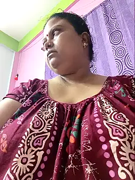 Snapshot of yourssoumi chatting on February 1, 2025, 2:58 am yourssoumi online show from February 1, 2025, 2:58 am