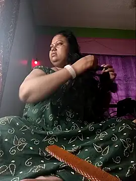 Snapshot of yourssoumi chatting on February 5, 2025, 3:45 am yourssoumi online show from February 5, 2025, 3:45 am