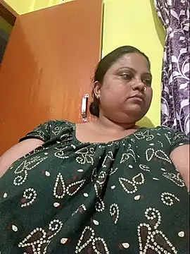 Snapshot of yourssoumi chatting on March 9, 2025, 2:10 pm yourssoumi online show from March 9, 2025, 2:10 pm