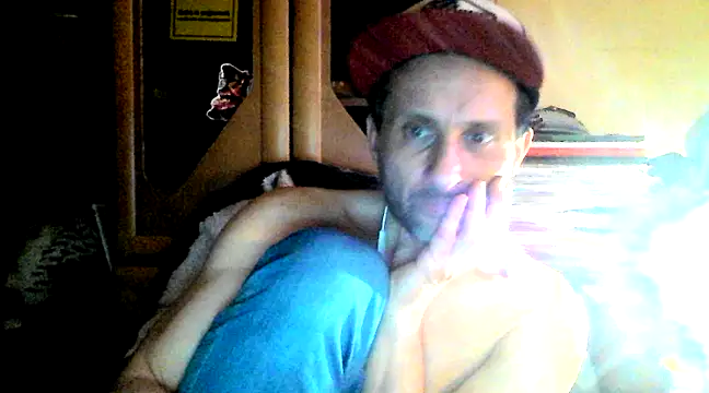 Snapshot of FireFox_Feel chatting on March 16, 2025, 4:41 am FireFox Feel online show from March 16, 2025, 4:41 am