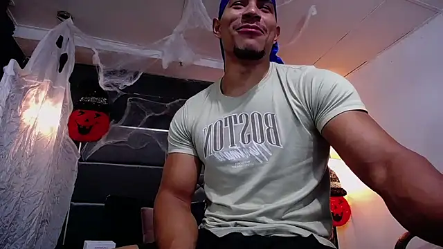 Snapshot of teddyfit19cm chatting on November 3, 2025, 1:56 pm teddyfit19cm online show from November 3, 2025, 1:56 pm