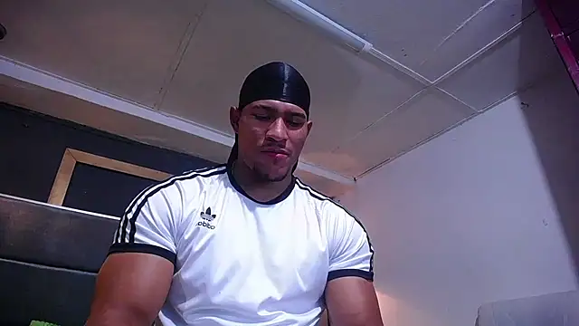 Snapshot of teddyfit19cm chatting on May 29, 2026, 1:25 am teddyfit19cm online show from May 29, 2026, 1:25 am